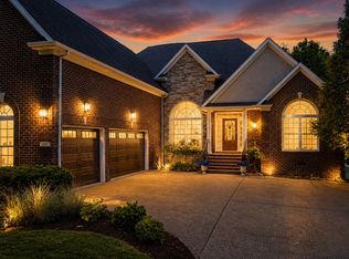 112 Turning Leaf Way, Hendersonville, TN 37075
