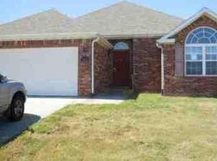 3300 S 2nd St, Rogers, AR 72758