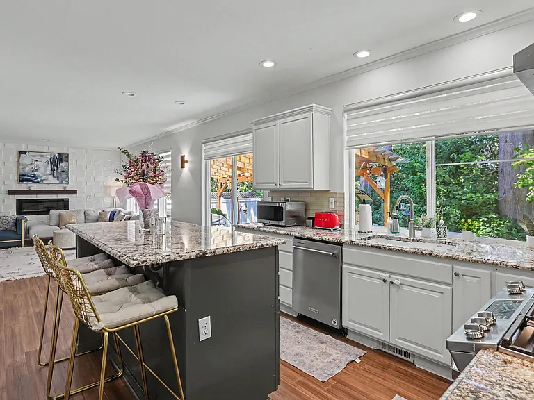 17337 SE 185th Pl — Photo 14