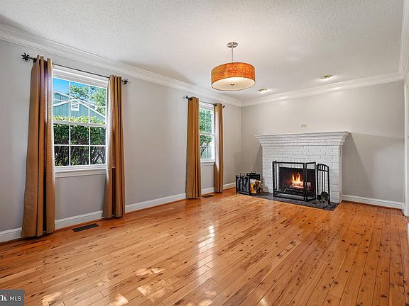 5th image of 8500 Richmond Ave
