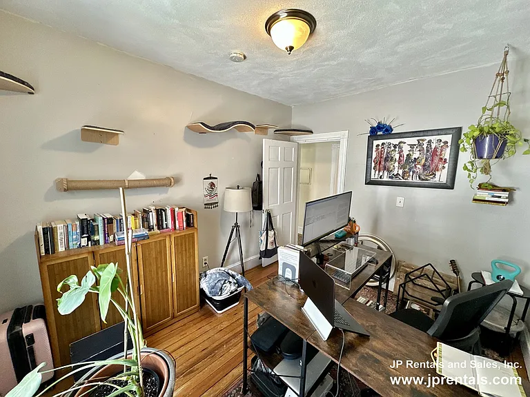 15 Germania St #3 — Photo 10