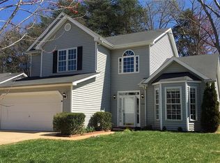 5402 Willow Ridge Dr, Summerfield, NC 27358