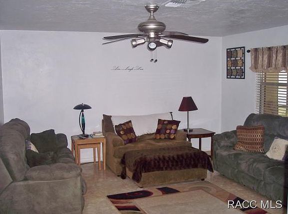 5th image of 3129 N Woolflower Ter