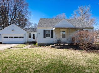 359 N Diamond Mill Rd, New Lebanon, OH 45345