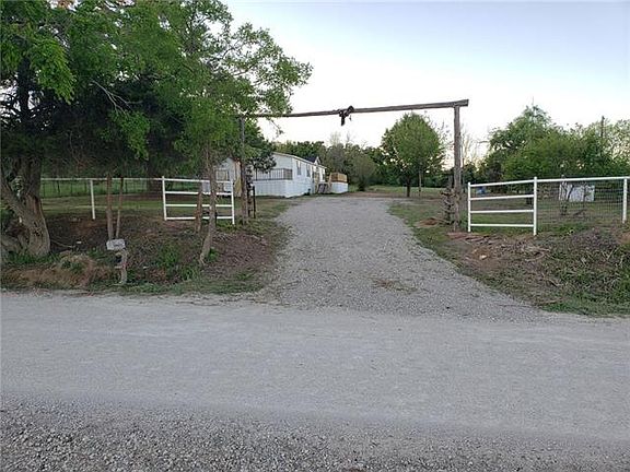 3rd image of 1497 County Road 162