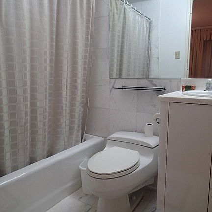 4th image of 106 Central Park S APT 11B