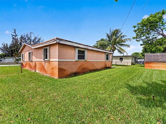 5th image of 2915 NW 206th St