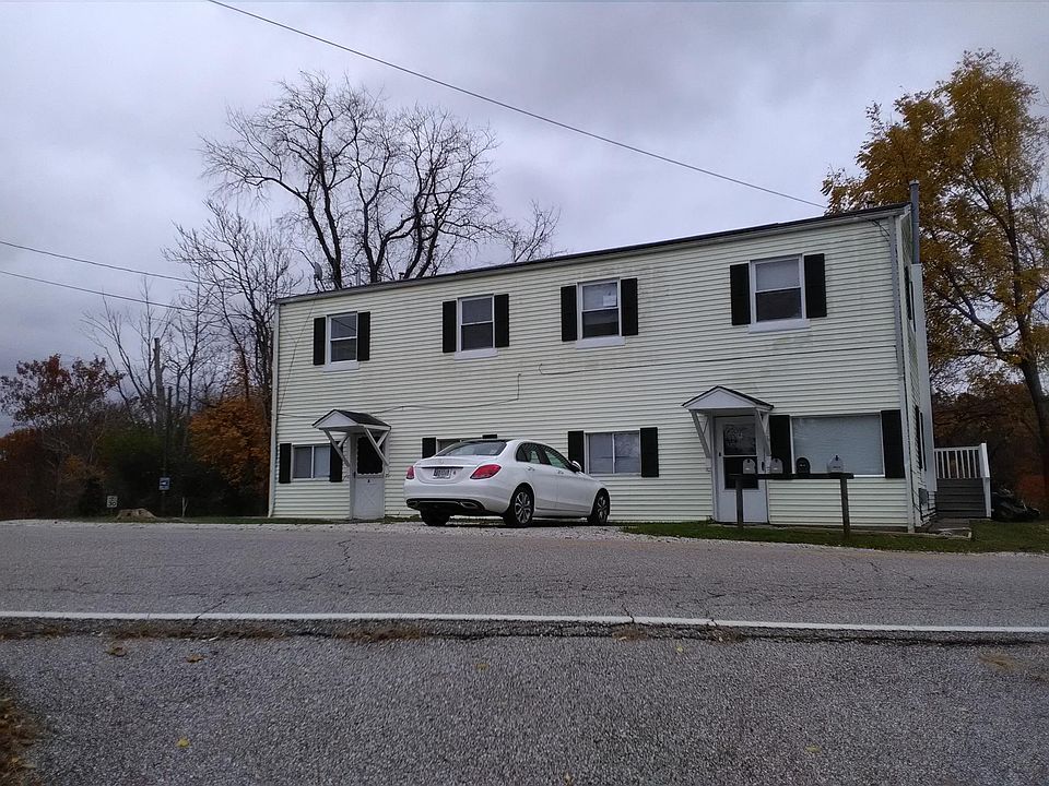 1st image of 2114 Oakridge Dr APT D