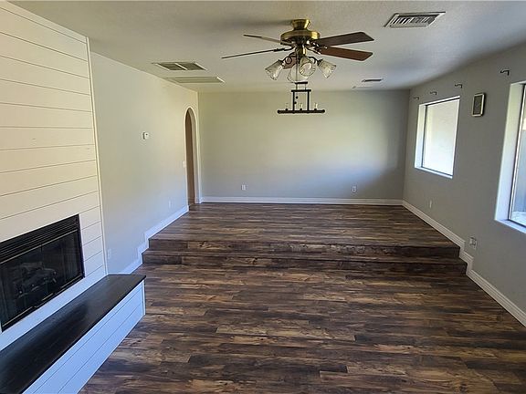 4th image of 4690 Steinke Drive