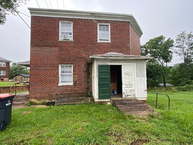 162 Depot St — Photo 6