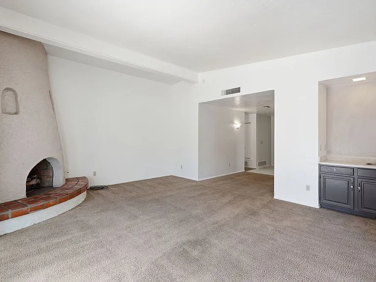 2920 N La Chiquita Ave — Photo 8