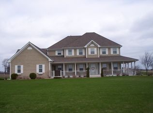 778 Lakefield Rd, Grafton, WI 53024