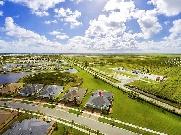 2nd image of 11273 SW Winding Lakes Cir
