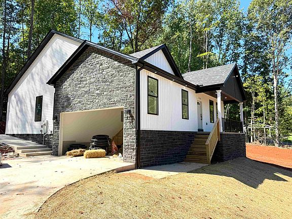 2nd image of 144 Eastbrook Rd