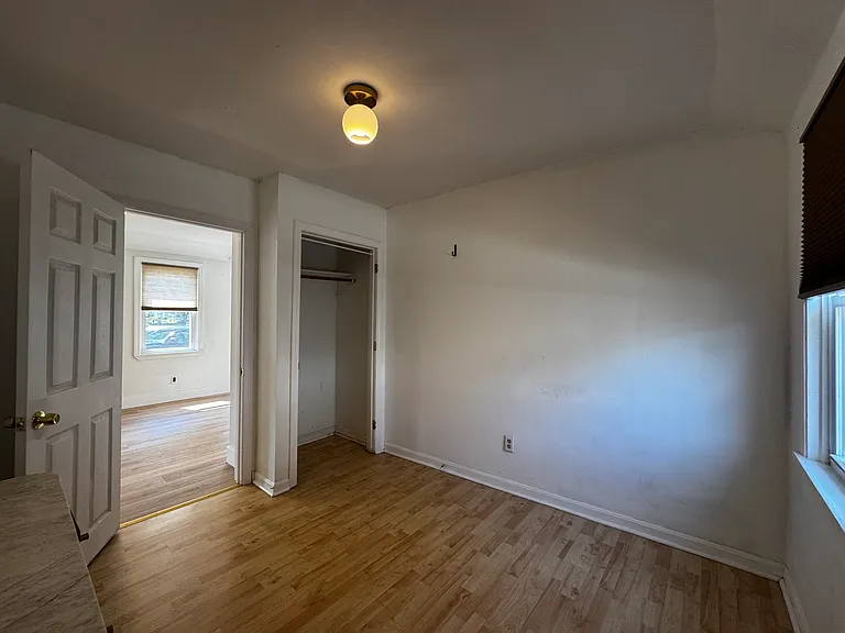 12 Hunter St — Photo 11