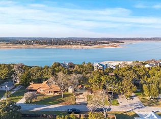 1075 Driftwind Dr, Canyon Lake, TX 78133