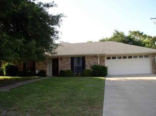 603 Ridgecrest Dr, Longview, TX 75602