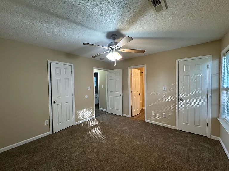 223 Faulkner Ct — Photo 21