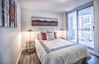 801 Bay St #908 — Photo 4