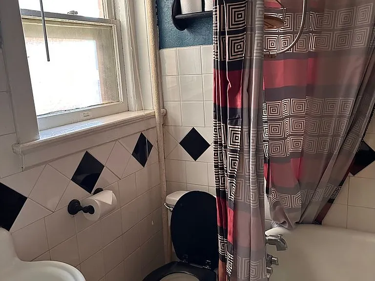 1137 N Sherman St #12 — Photo 15