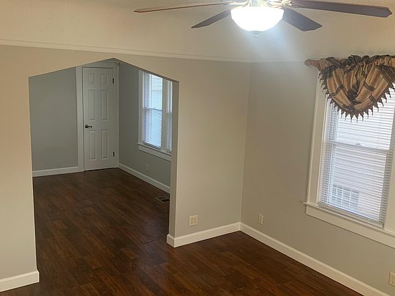 3rd image of 1829 Helen Ave