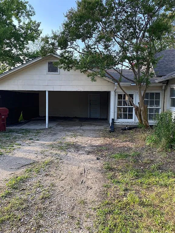 3 bed, 1598 sqft, $1,490 — Photo 1