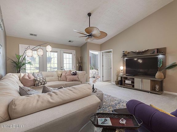 2nd image of 9103 Meadow Valley Ln Unit 203