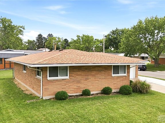 3rd image of 238 Bellaire Dr
