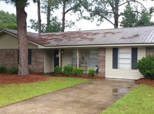 110 Chewalla Cir, Eufaula, AL 36027