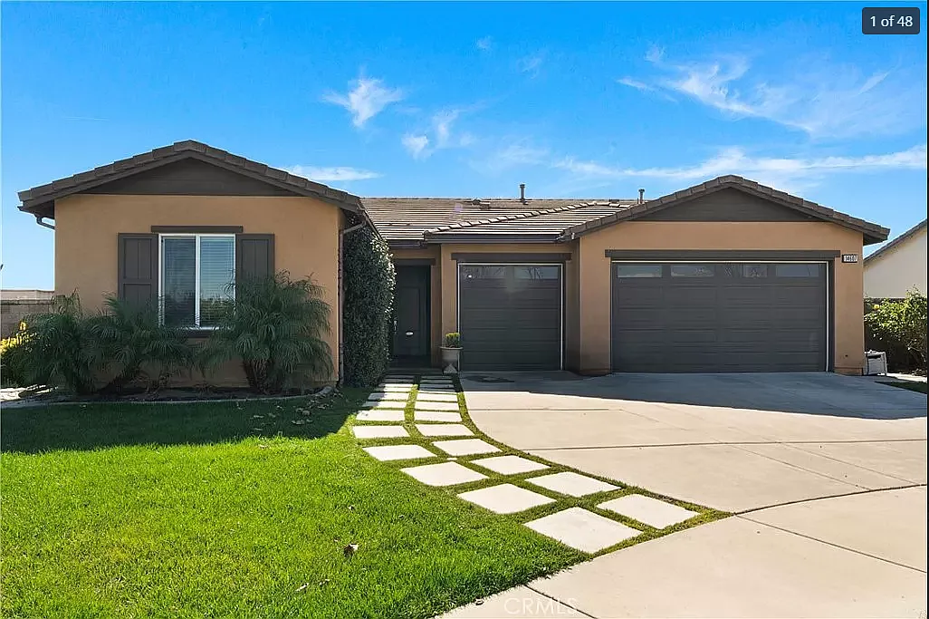 4 bed, 2100 sqft, $3,900 — Photo 1
