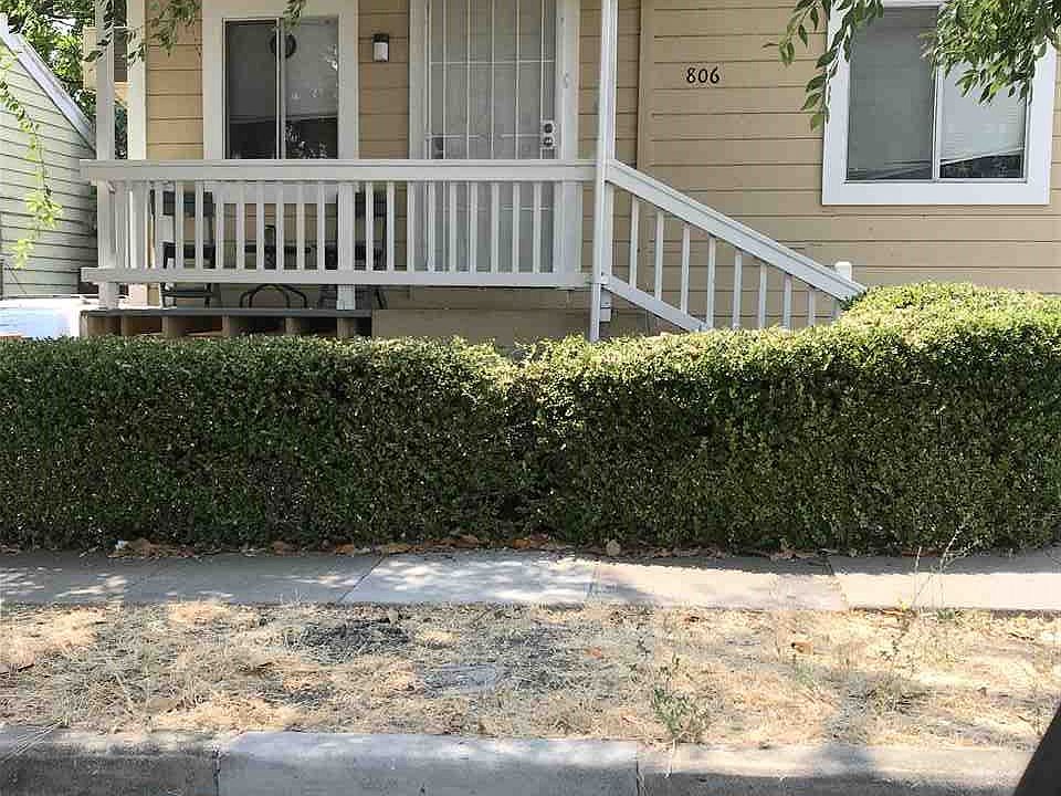 1st image of 101 W 8th St