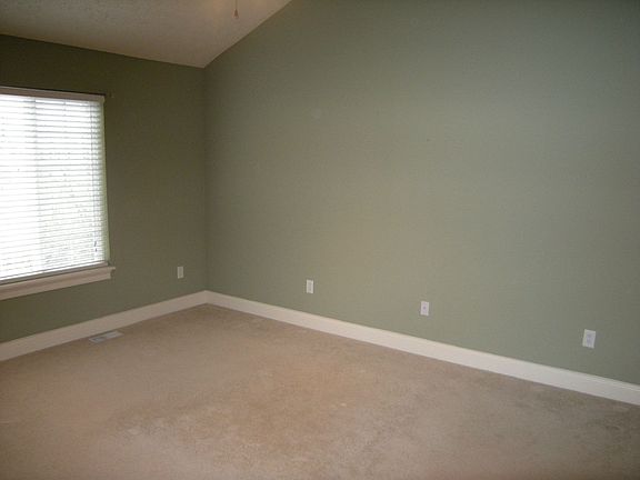 Huge Master Bedroom Suite