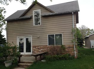 106 14th St NW, Watertown, SD 57201
