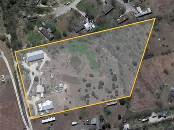 414 Henk Ln, San Marcos, TX 78666