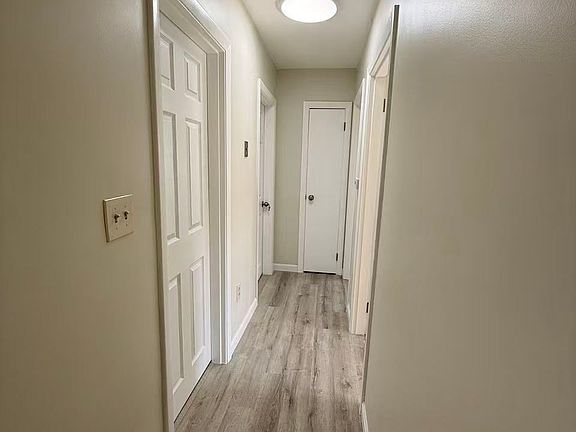 2nd image of 21 New Rochester Rd