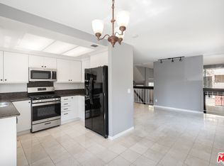 26346 W Plata Ln, Calabasas, CA 91302