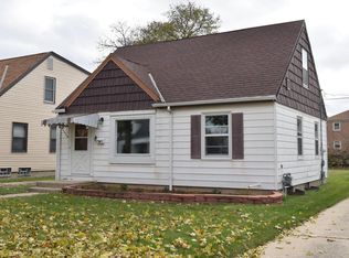 1241 E Tripoli Ave, Milwaukee, WI 53207