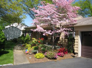 34 Deauville Dr, Parsippany, NJ 07054