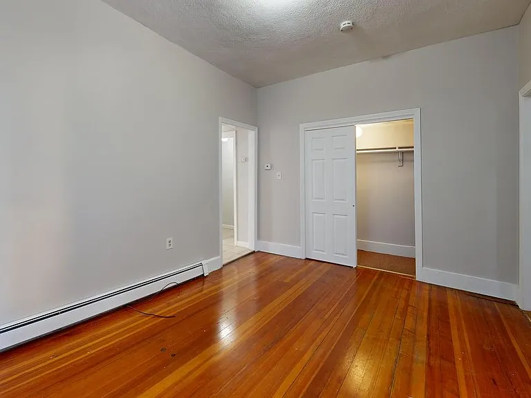 273 Maverick St #2 — Photo 10