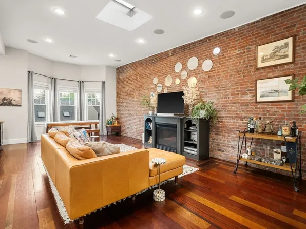 133 I St #3, South Boston, MA 02127