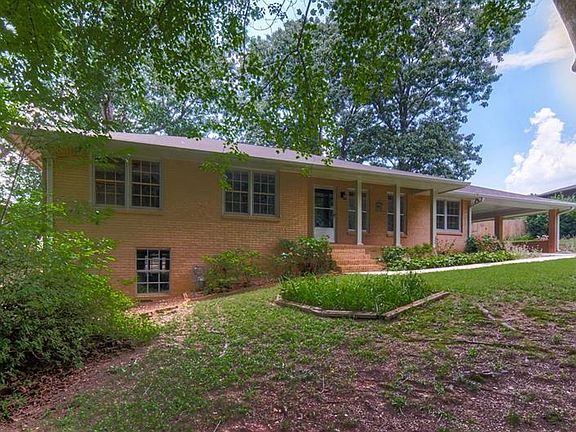 2nd image of 988 Gunter Cir