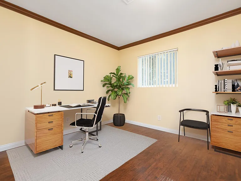 15017 Dickens St #5 — Photo 8