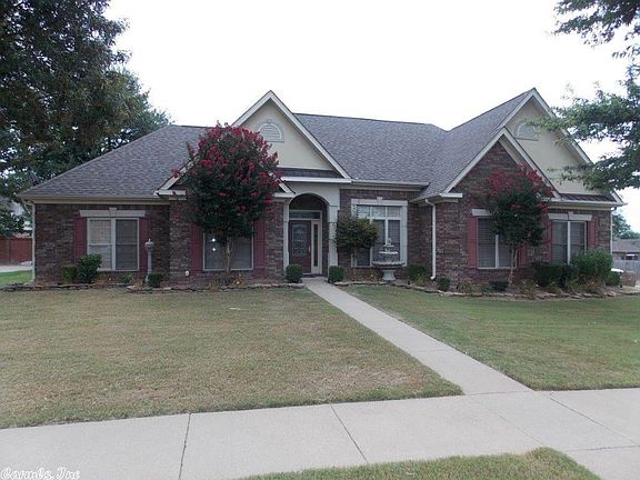 2nd image of 2826 Pinehurst Dr