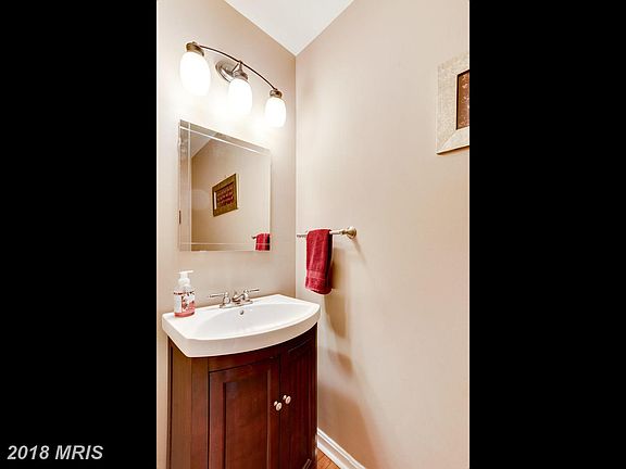 5th image of 12830 Valleywood Dr