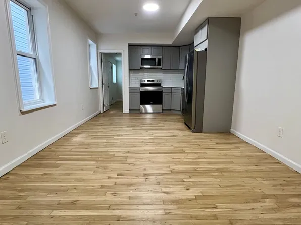 Master St W 2131, 2131 W Master St APT 3, Philadelphia, PA 19121