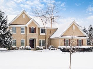 8411 Bakircay Ln, Powell, OH 43065