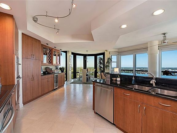 3rd image of 4951 Gulf Shore Blvd N APT 1701