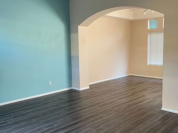 2nd image of 1321 Pacific Beach Dr APT B