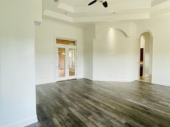 4th image of 5450 Southlake Dr