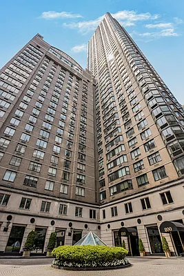 Sold by Furumoto Realty of New York City Inc | media 29